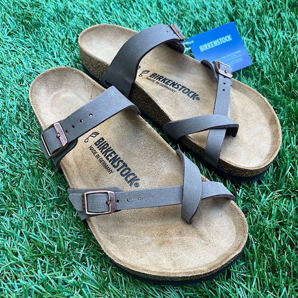 NWT Birkenstock Sandal Mayari
Birkibuc Mocha Brown copper buckle. New. - Picture 4 of 15